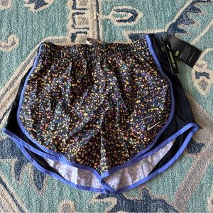 Nike icon clash shorts